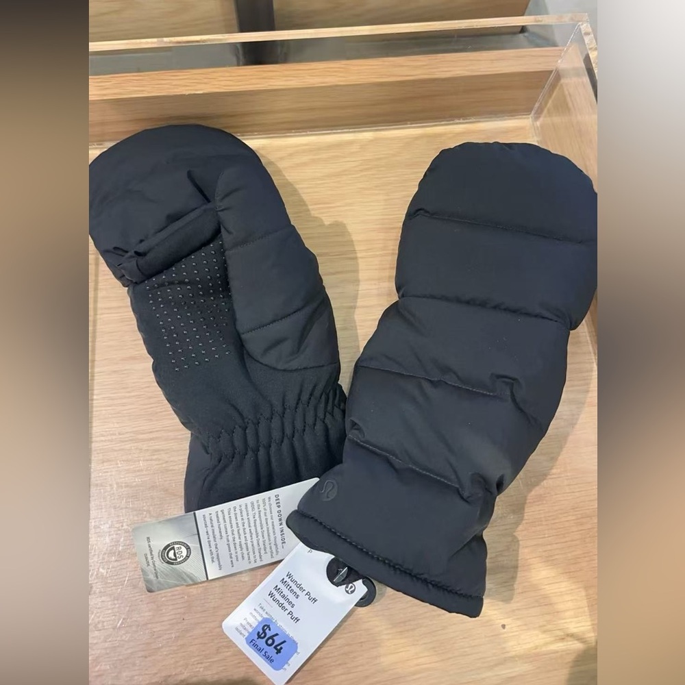 ❤️‍🔥RESTOCKED❤️‍🔥Lululemon Wunder Puff Mittens